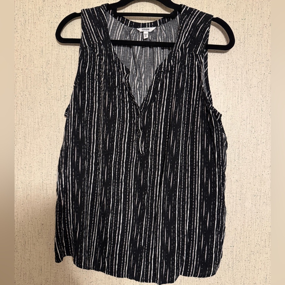 Sonoma Blouse XL Black/White. EUC